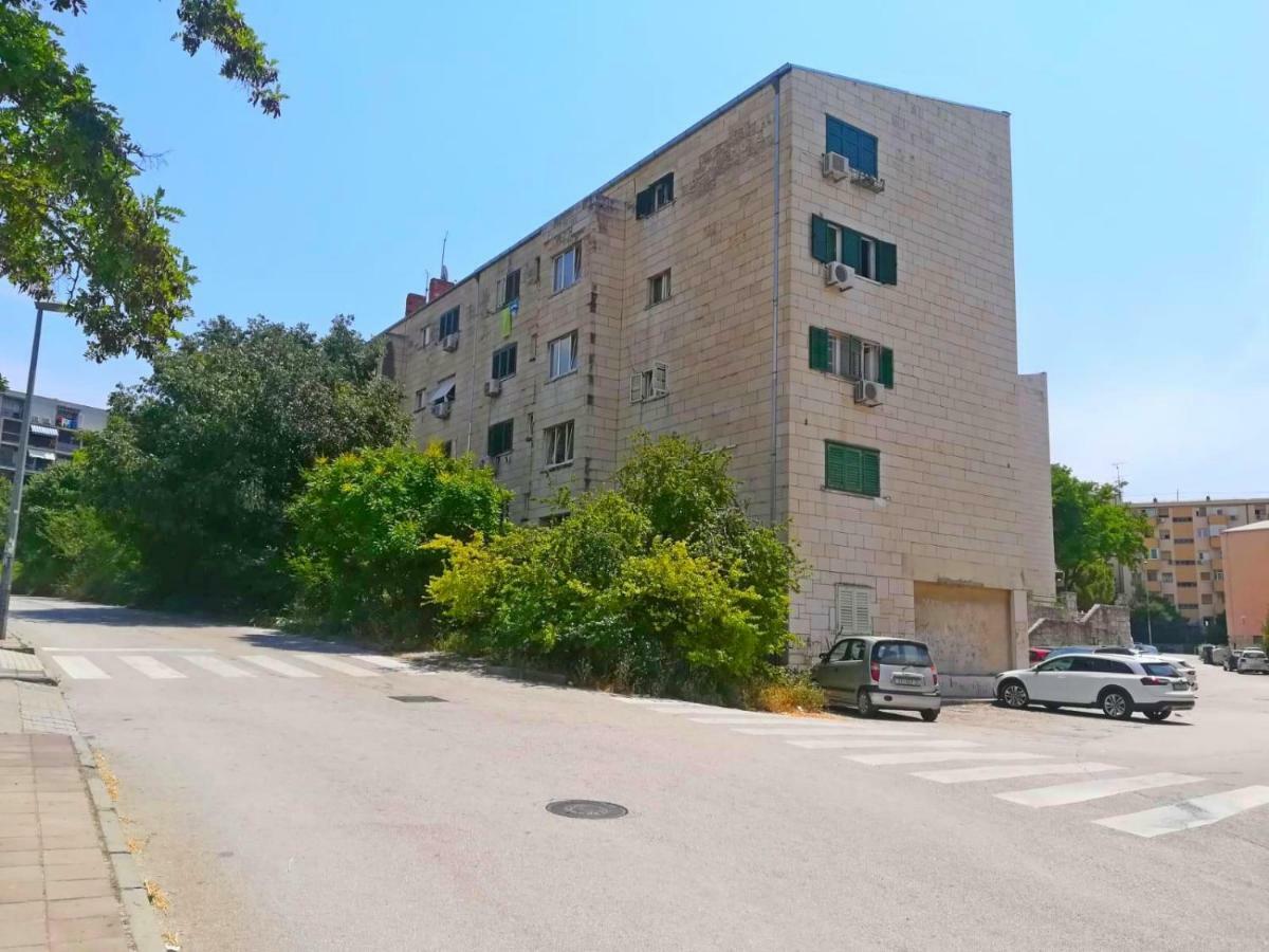 Apartment Sara Poljud Split Exterior foto